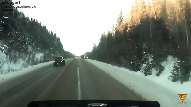 Dash Cam, Close Call, Near Miss 11.28.2021 — BRITISH COLUMBIA, CA