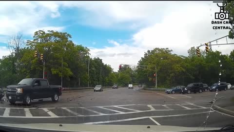 Ultimate driving fails compilation 2021