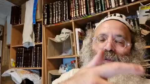 מי שהיה מושלך בבור ואמר כל השומע קולו יכתוב גט לאשתו הרי אלו יכתבו ויתנו - שיר נ נח מסכת כתובות דף ע