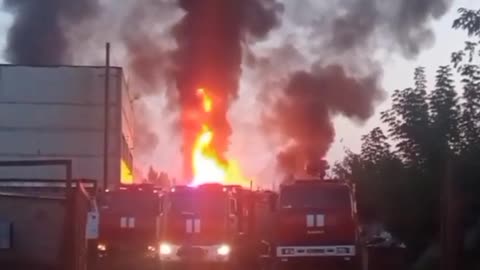 The fire at the oil depot in the Budyonnovsky district of Donetsk