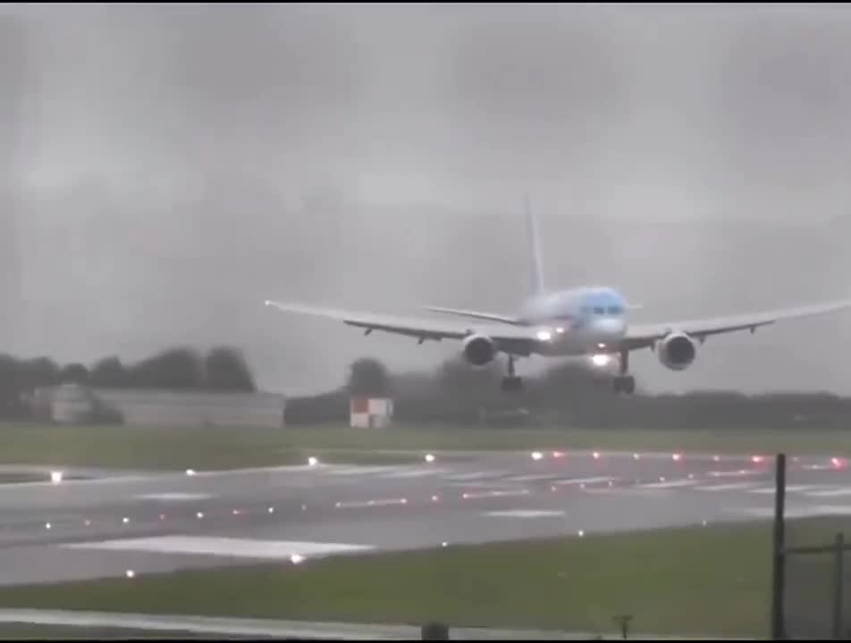 A skilled pilot landing diagonally in 40 knot wind