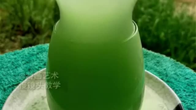 Slow motion art.