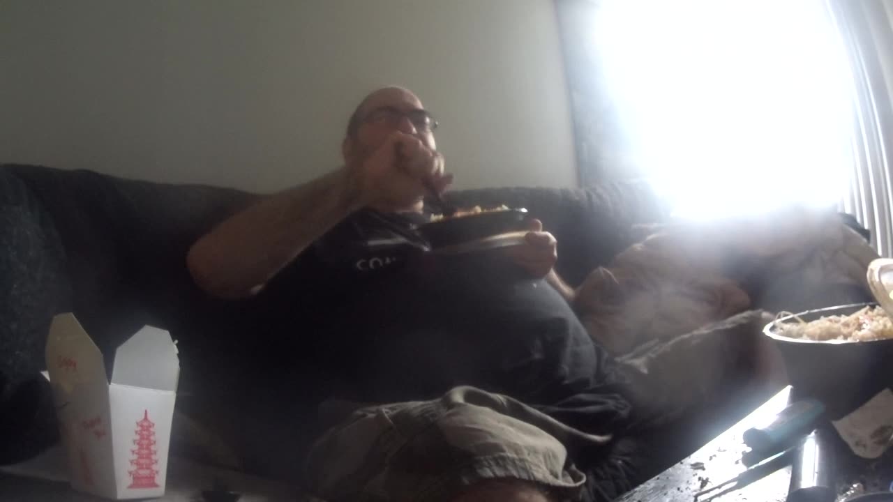 Thai Food/Waiting on a package/WTF is this package? (2/3)