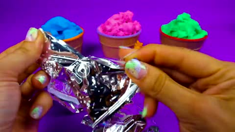 Unboxing Kinders and Kinetic Sand - Sticky Video for Kids