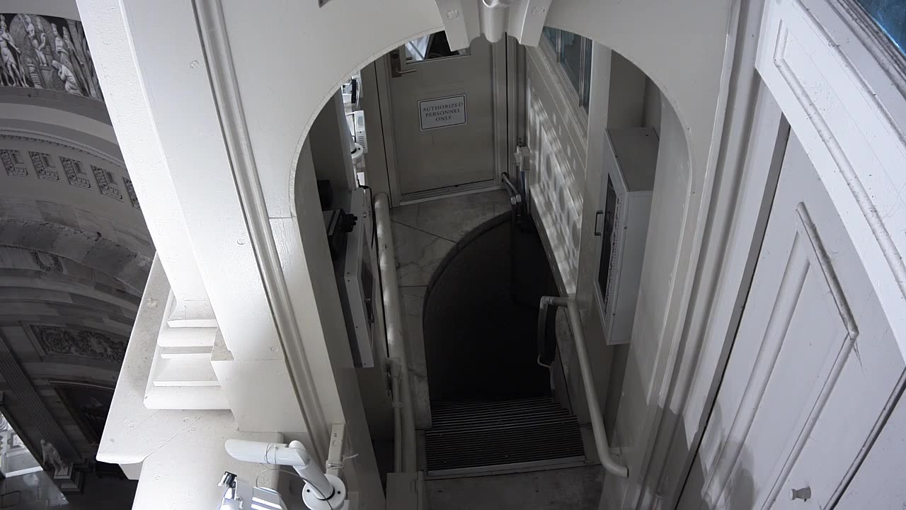 0911USCDPLDomeStairsLower_2021-01-05_02h40min00s087ms.mp4