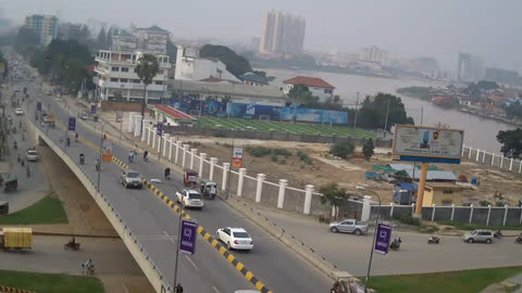 Cambodia Traffic View, Phnom Penh KbalThnol 18 Sep 2015