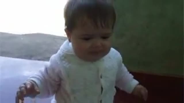 Making Baby Cry - Cuteness - Bebe Chorando