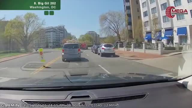 Ultimate North American Cars Driving Fails Compilation - 305 [Dash Cam Caught Video