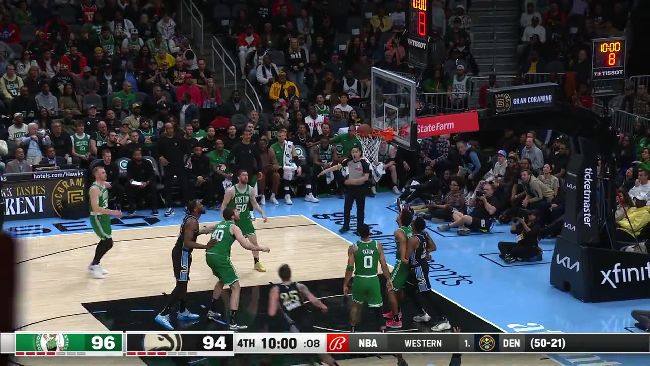 Hawks Erase Deficit! Matthews Grabs Lead Late (ATL vs. BOS - 4Q)