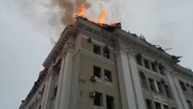 explosions Hit ukraine | ukraine explosion | nuclear weapon on high alert | russia decalres war