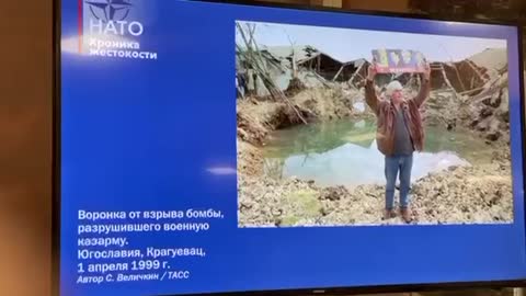 Výstava o brutalitě NATO v Moskvě