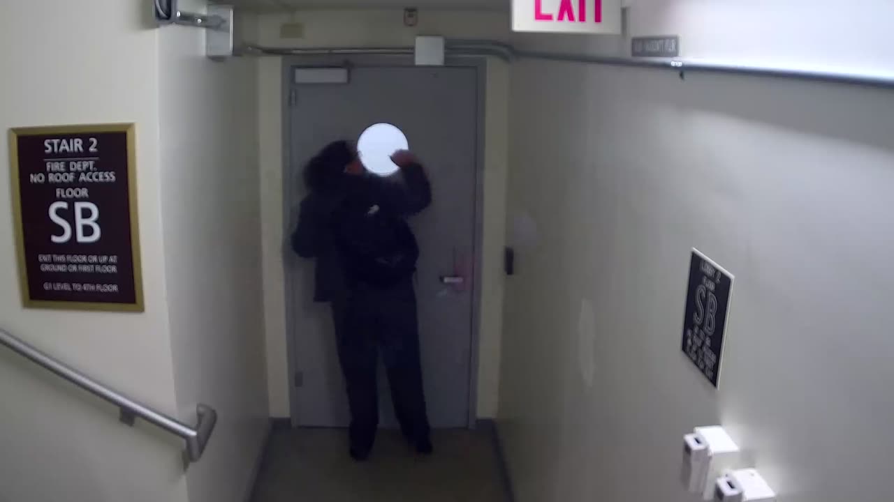 6160RHOBSBRSBST2StairwaySide_2021-01-06_08h20min00s357ms.mp4