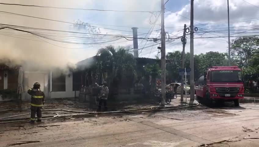 Incendio en un restaurante de Crespo