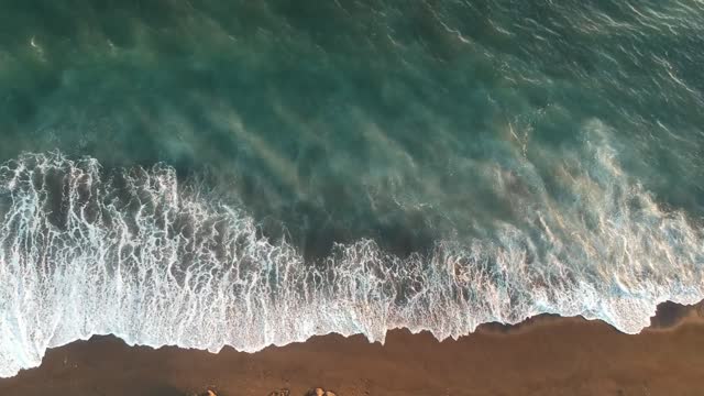 Beautiful Ocean Waves