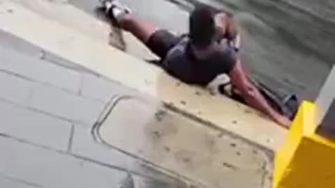 ESTO ESTÁ PASANDO....