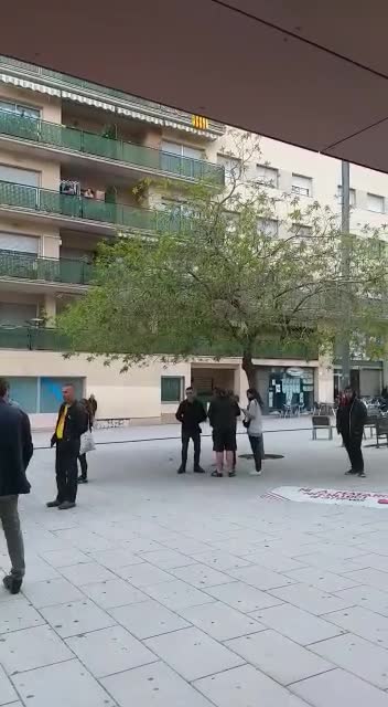 Los CDR se rinden ante los candidatos de VOX por el Maresme (Barcelona) (5)