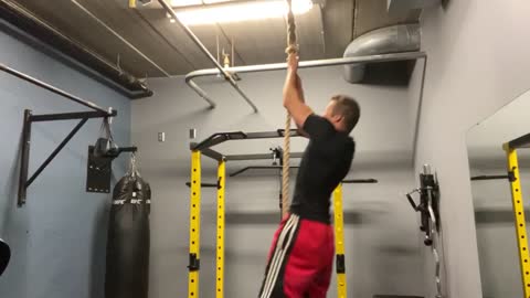 Rope Pull Up