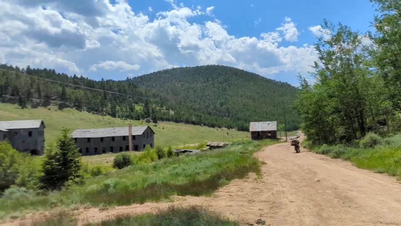 Montana Short- The Comet Mine.