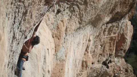 Dani Andrada in Siruana 9a / Climbing in Spain