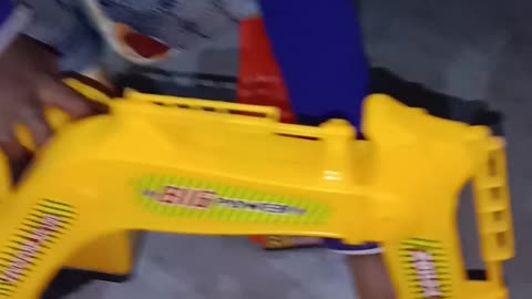 Real Fun! The biggest Small Bulduzer Truck Car Playing The Boy Fun!!