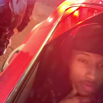 Man Tries to Rizz Up NYPD Female Cop in Viral Moment