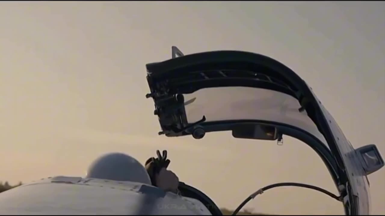 Incredible Combat Footage from a Pair of Ukrainian Su25 Attack Aircraft