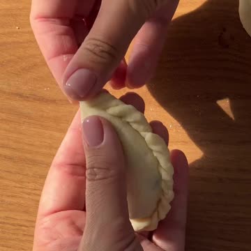 ЛЕТНИЕ ВАРЕНИКИ С ЯГОДАМИ