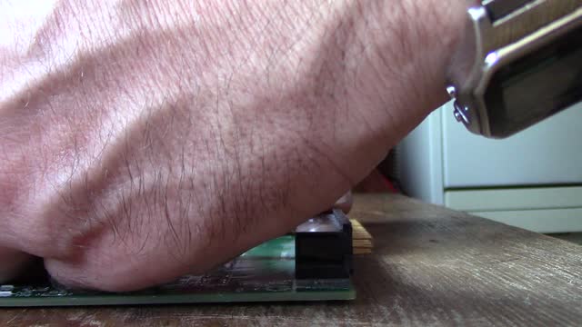 Gold-plated pin harvesting vid 4