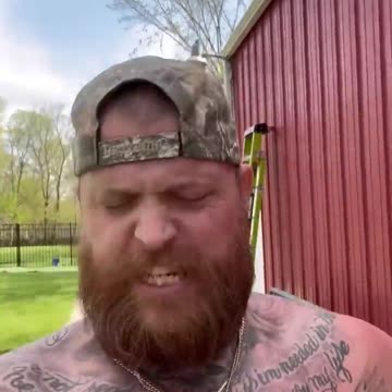 Look At That Beard On KALIEGH