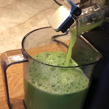 Celery Juice, Nama J2
