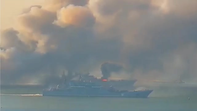 New video of the explosion of the landing ship of the Russian Navy in Berdyansk.