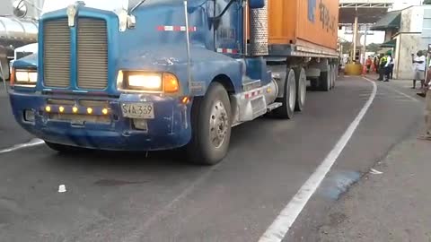 ¡Es oficial! Se levanta el paro de camioneros en Cartagena