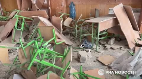 Ukraine - A school in Dokuchaevsk hit with grad missiles fired by Ukrainian troops?