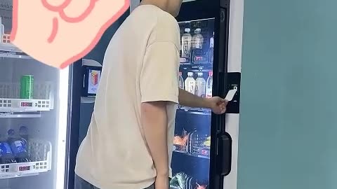 weight senser vending machine, can sell by weight or by piece.
