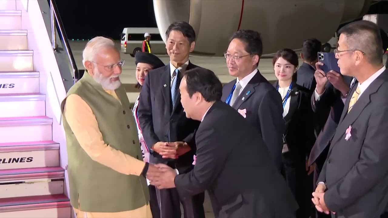 PM modi arriver in Japan to attend G7 summit