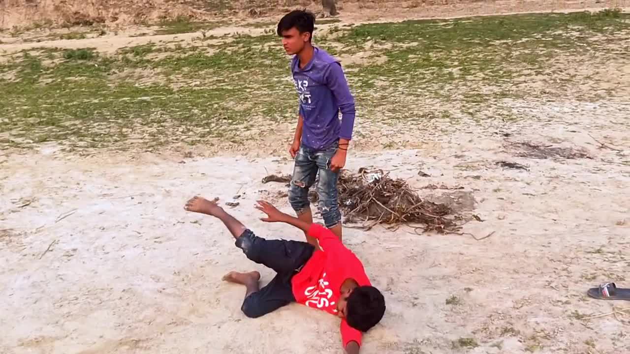 Verry Injection Comedy Video Stupid Boys_New Doctor Funny Video