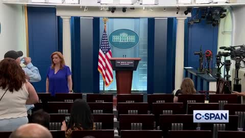 WH Staffer Gets Angry Before Briefing