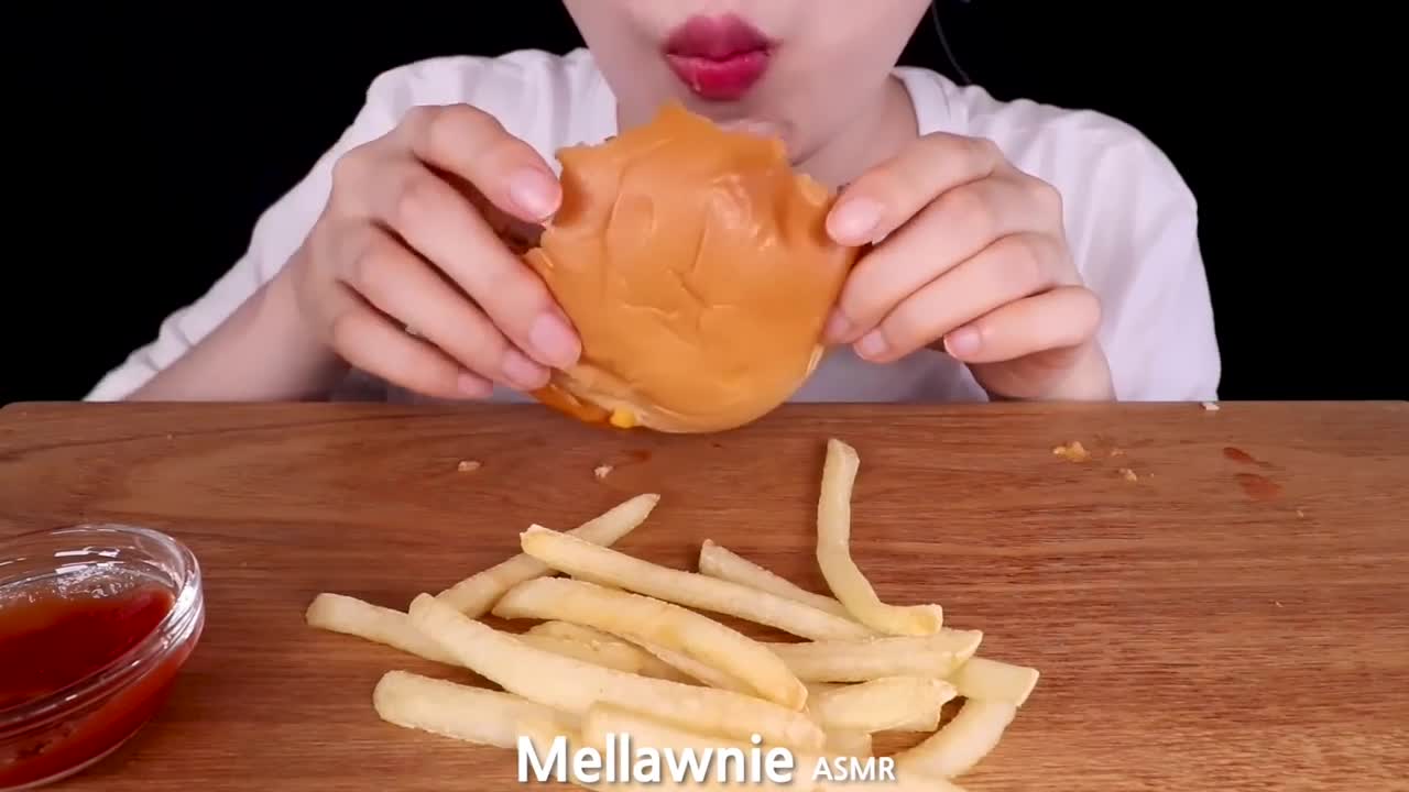 ASMR MUKBANG｜ROSE FIRE NOODLES, CHEESEBURGER, CHEESE STICK EATING SOUNDS