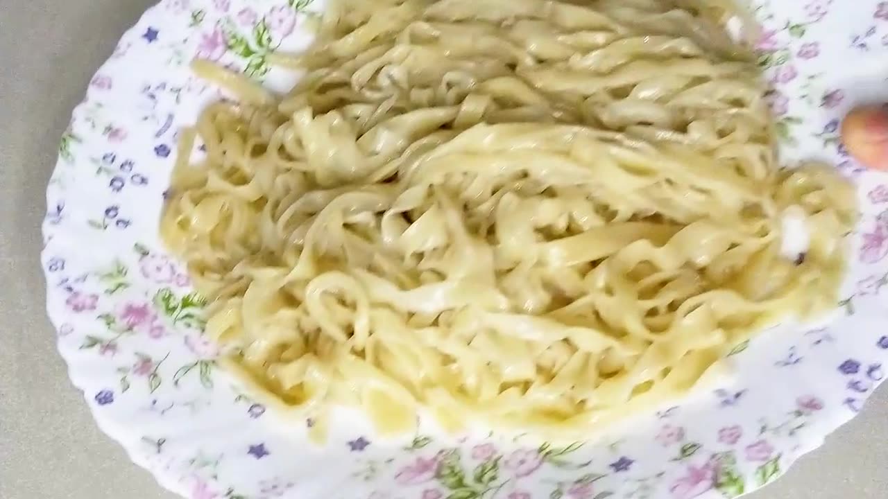 Making Noodles with COCA-COLA Instead of Water