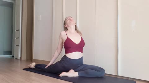 Hot Girl Beautiful Yoga Full Body