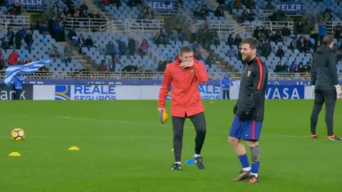 Messi warms up before the game