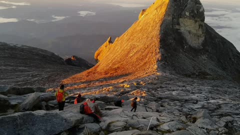 Did You Know? The Mount Kinabalu || FACTS || TRIVIA