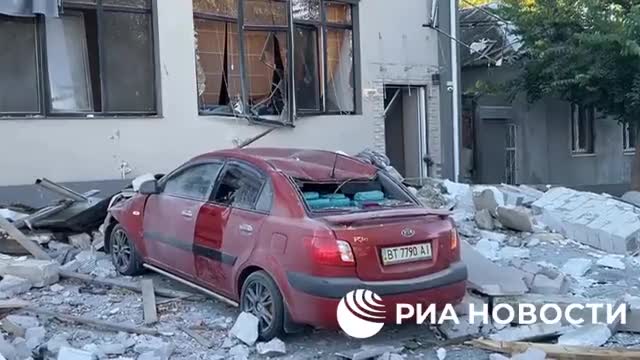 2022-09-25 hotel in Kherson was hit by a Ukrainian missile strike