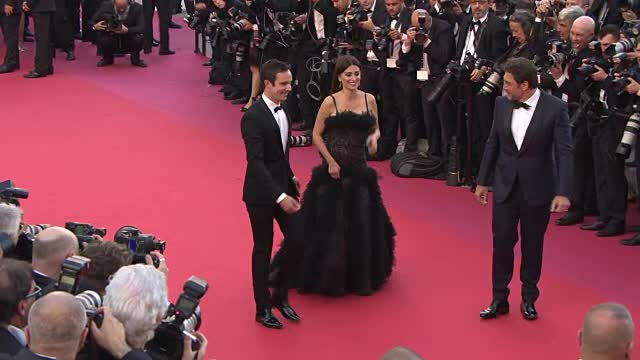 Opening Night at Cannes - Penelope Cruz, Javier Bardem, Asghar Farhadi