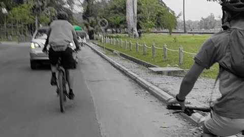 Cycling Trip on the Angkor Wat Temple Road