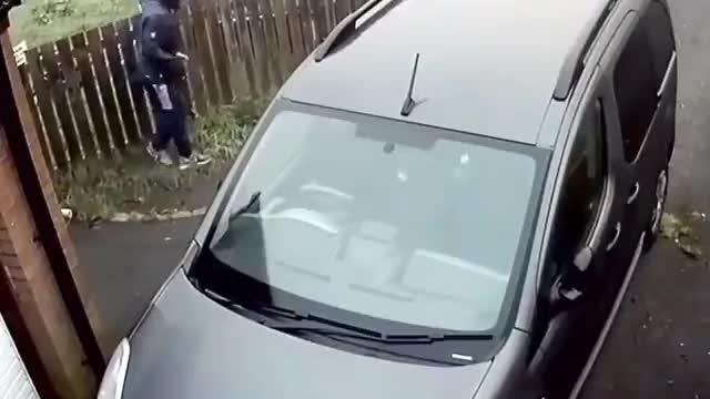 FBI caught on cam at Mar-a-Lago. ;-)