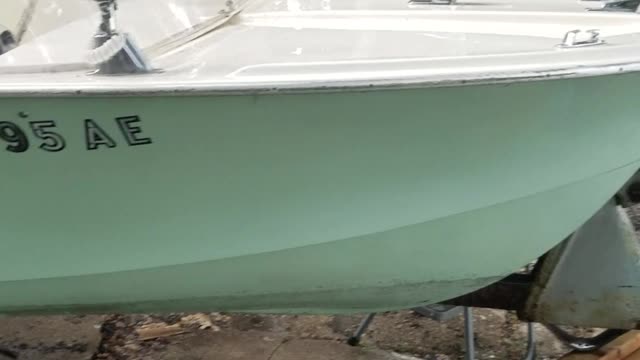 Cleaning up the hundred-dollar boat. Take a look at the description I found out what it is!
