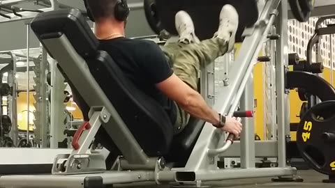 Gym Life May 26th 2018 X Leg Warm Up