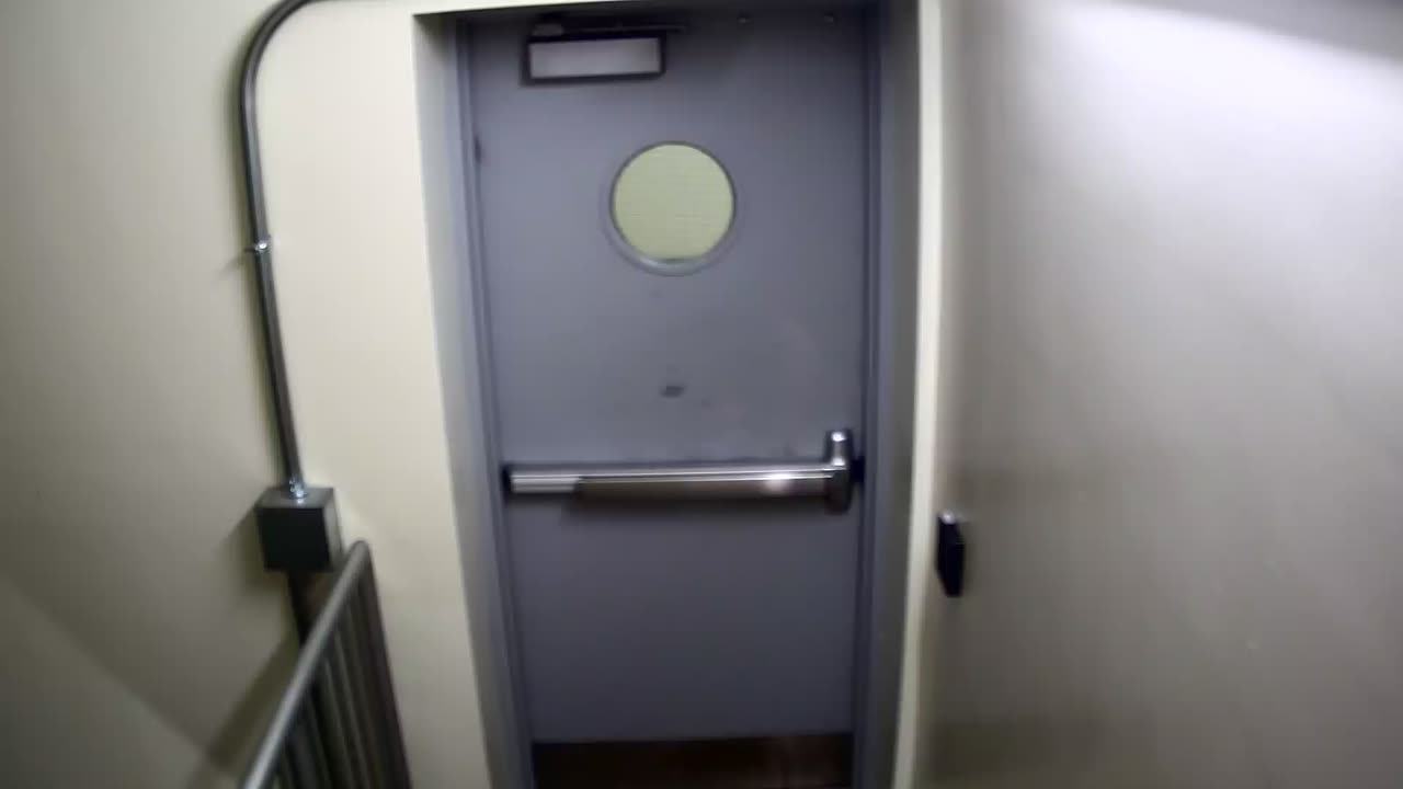 6162RHOBGRRGST2StairwellSide_2021-01-06_23h00min03s363ms.mp4