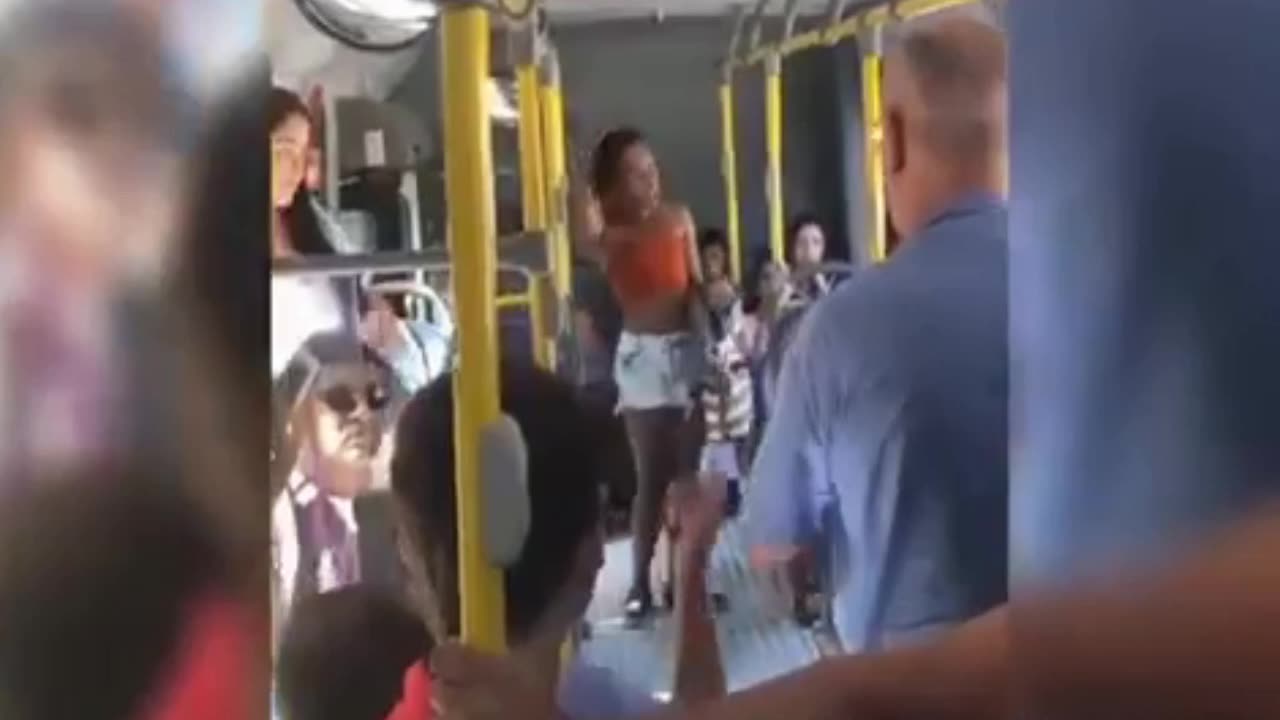Fight on Rio de Janeiro bus